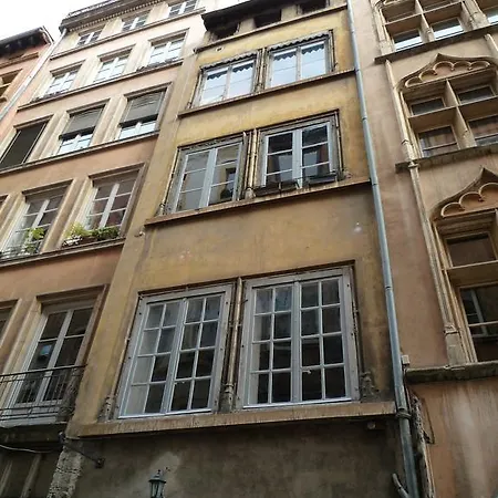 La Saint Jean Apartment