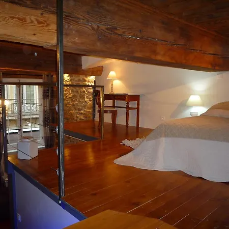 La Saint Jean Apartment *