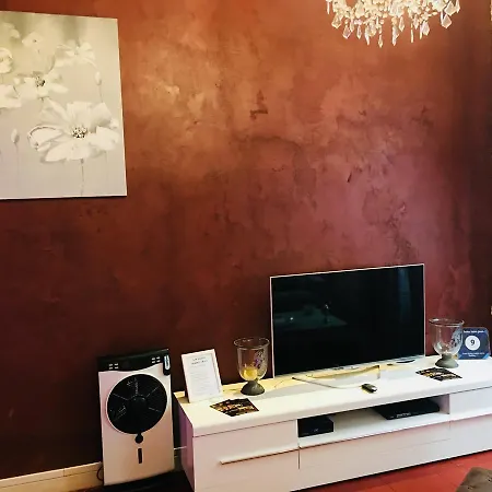 La Saint Jean Apartment *